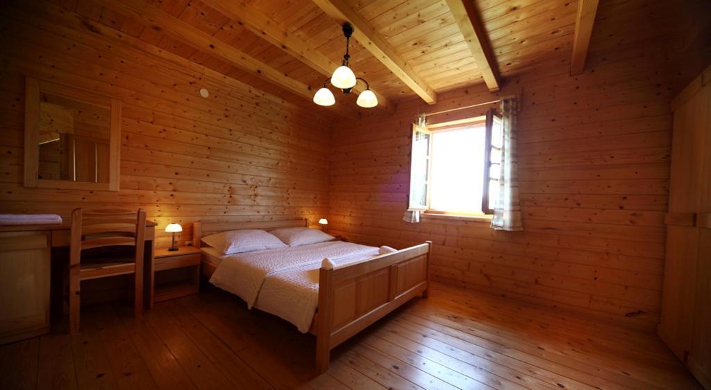Holiday Homes Eko Klanac Rakovica Oda fotoğraf